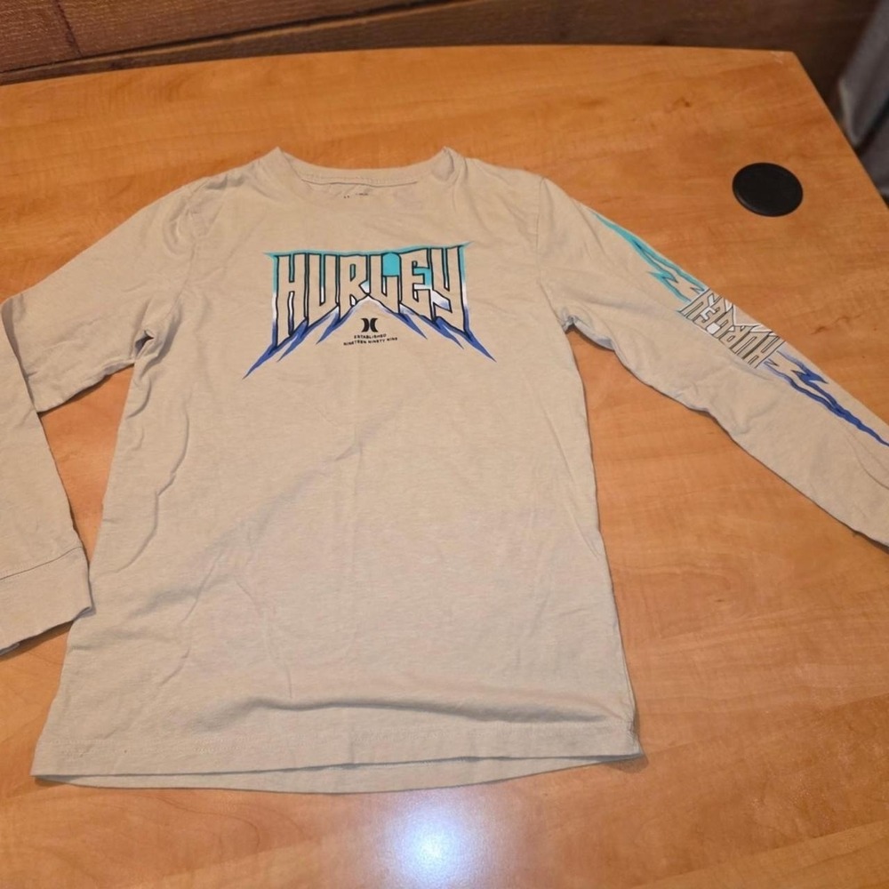 Hurley Boys' Wave long-sleeve graphic tee, in beige w/blue logo graphics. Size L